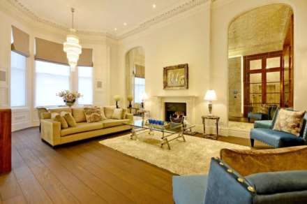 Property For Rent De Vere Gardens, Kensington, London