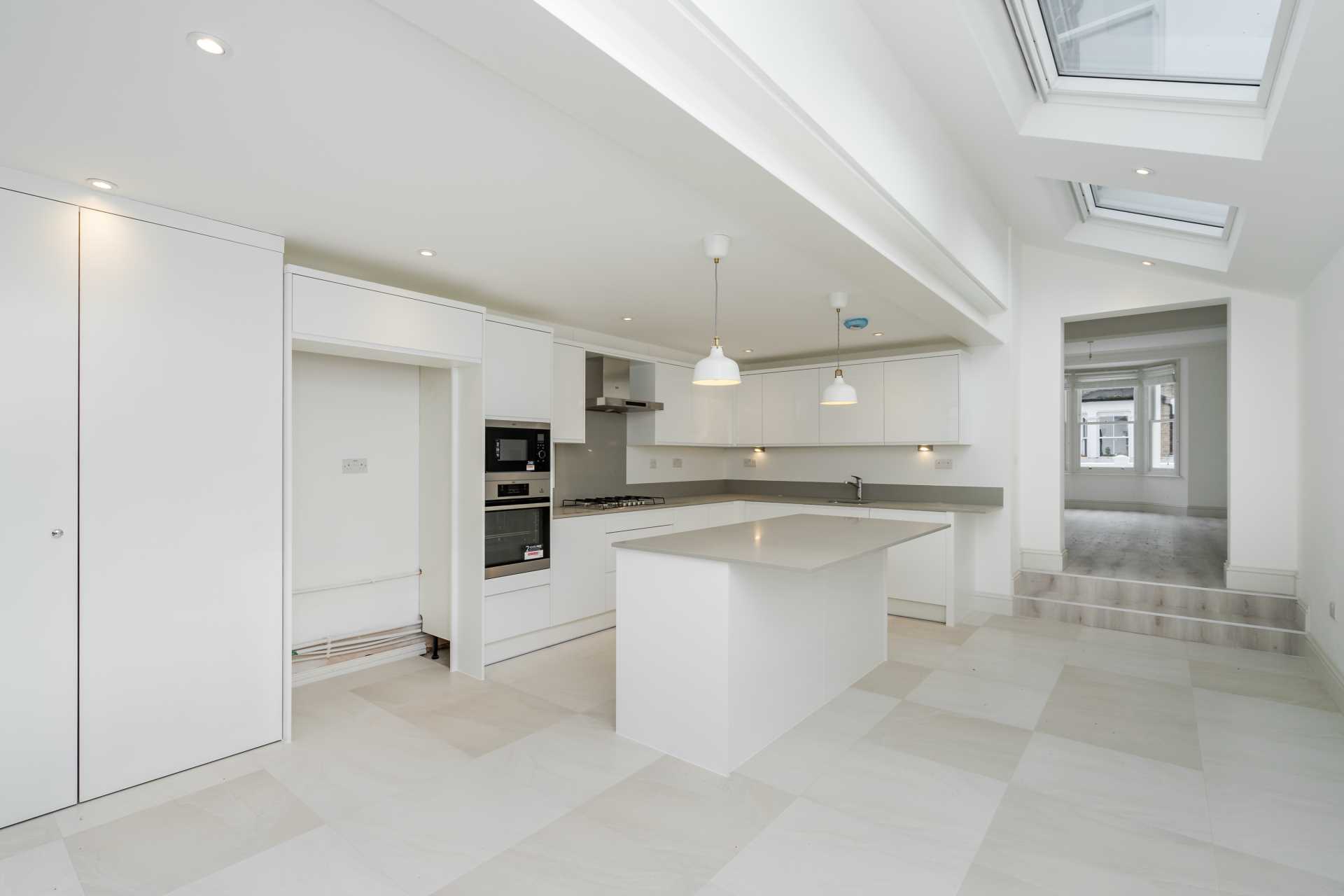 Cobbold Road, Wendell Park, Shepherds Bush, W12, Image 1
