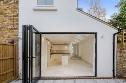 Cobbold Road, Wendell Park, Shepherds Bush, W12, Image 17