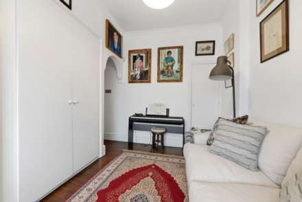 Campden Hill Gardens, Notting Hill, W8, Image 14