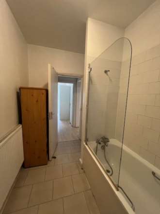 Richmond Way, Shepherds Bush, W12, Image 16