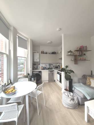 Richmond Way, Shepherds Bush, W12, Image 1
