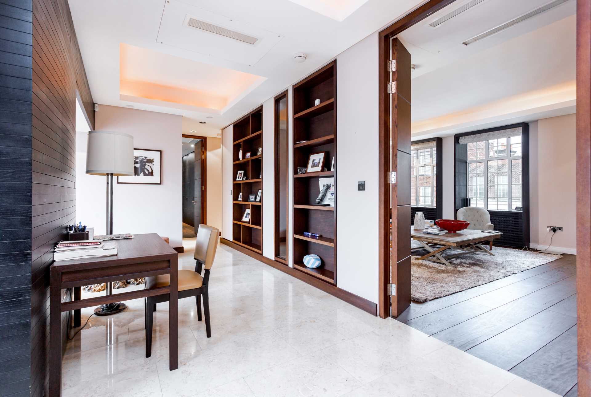 Grosvenor Square, Mayfair, W1, Image 18