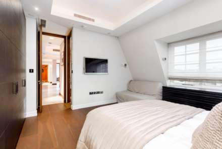 Grosvenor Square, Mayfair, W1, Image 12