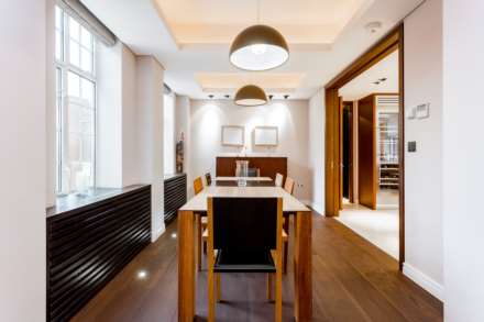 Grosvenor Square, Mayfair, W1, Image 14