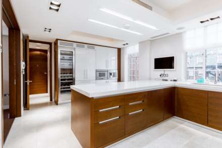 Grosvenor Square, Mayfair, W1, Image 5