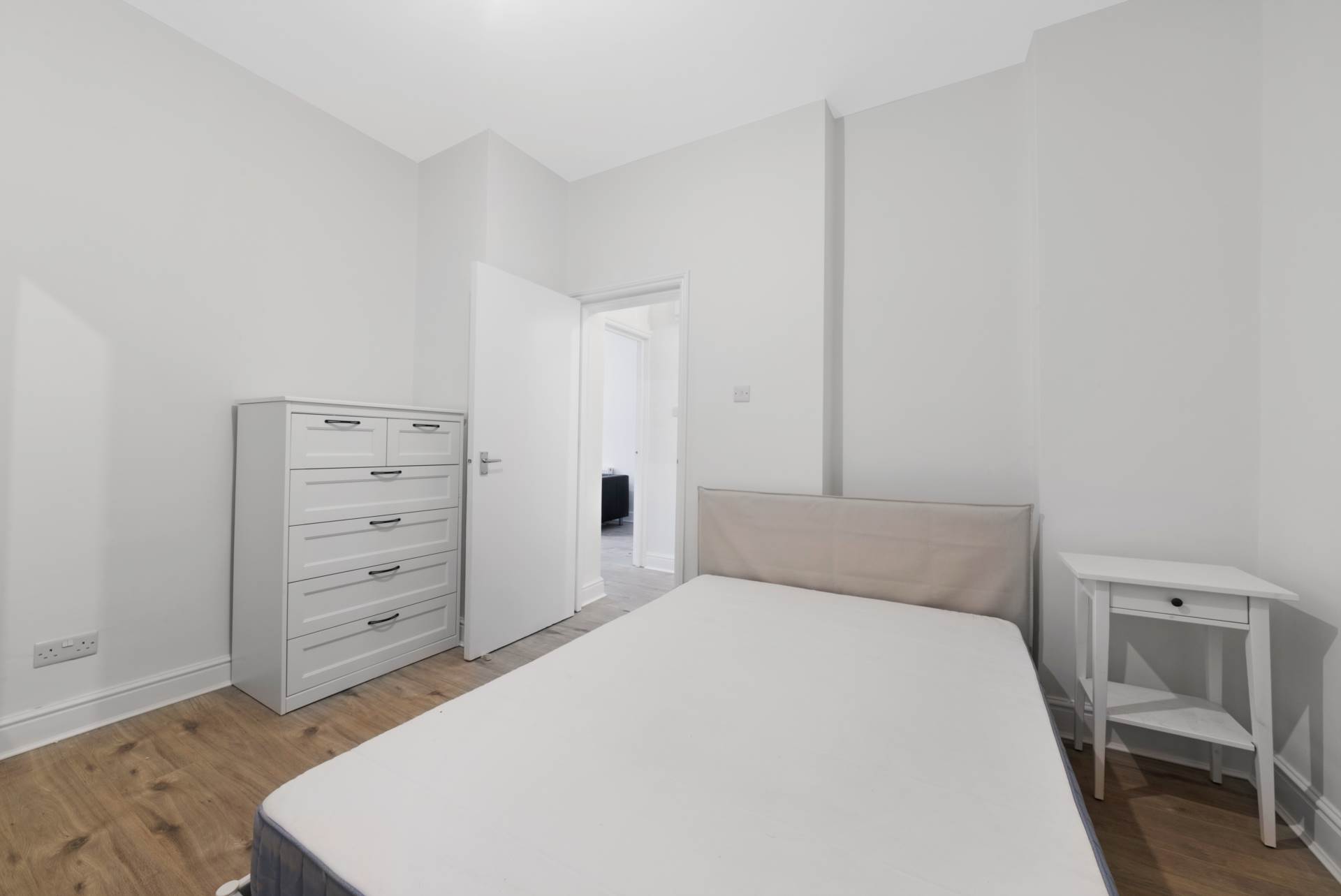 Richmond Way, Shepherds Bush, W12, Image 10