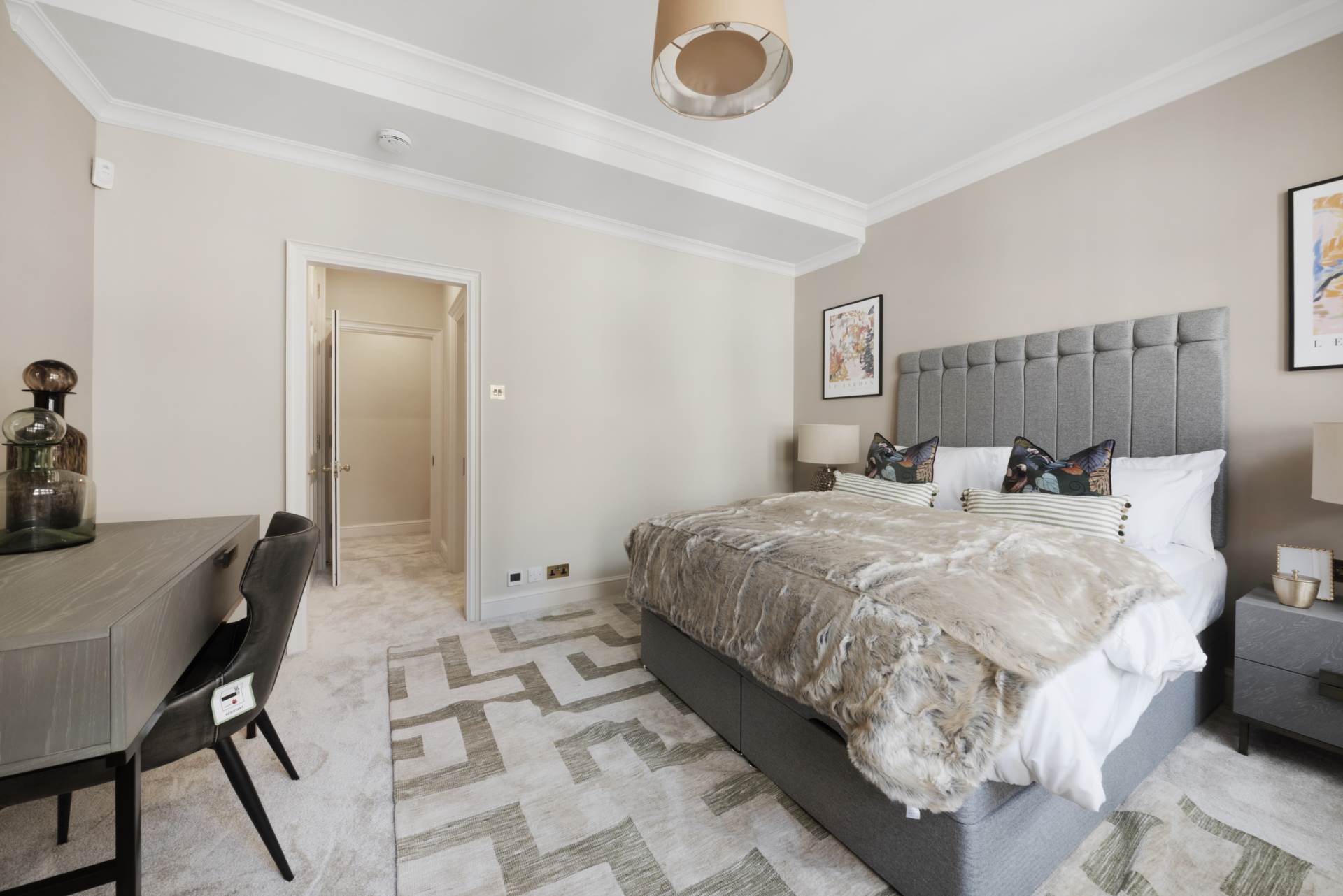 Woods Mews, Mayfair, W1, Image 11