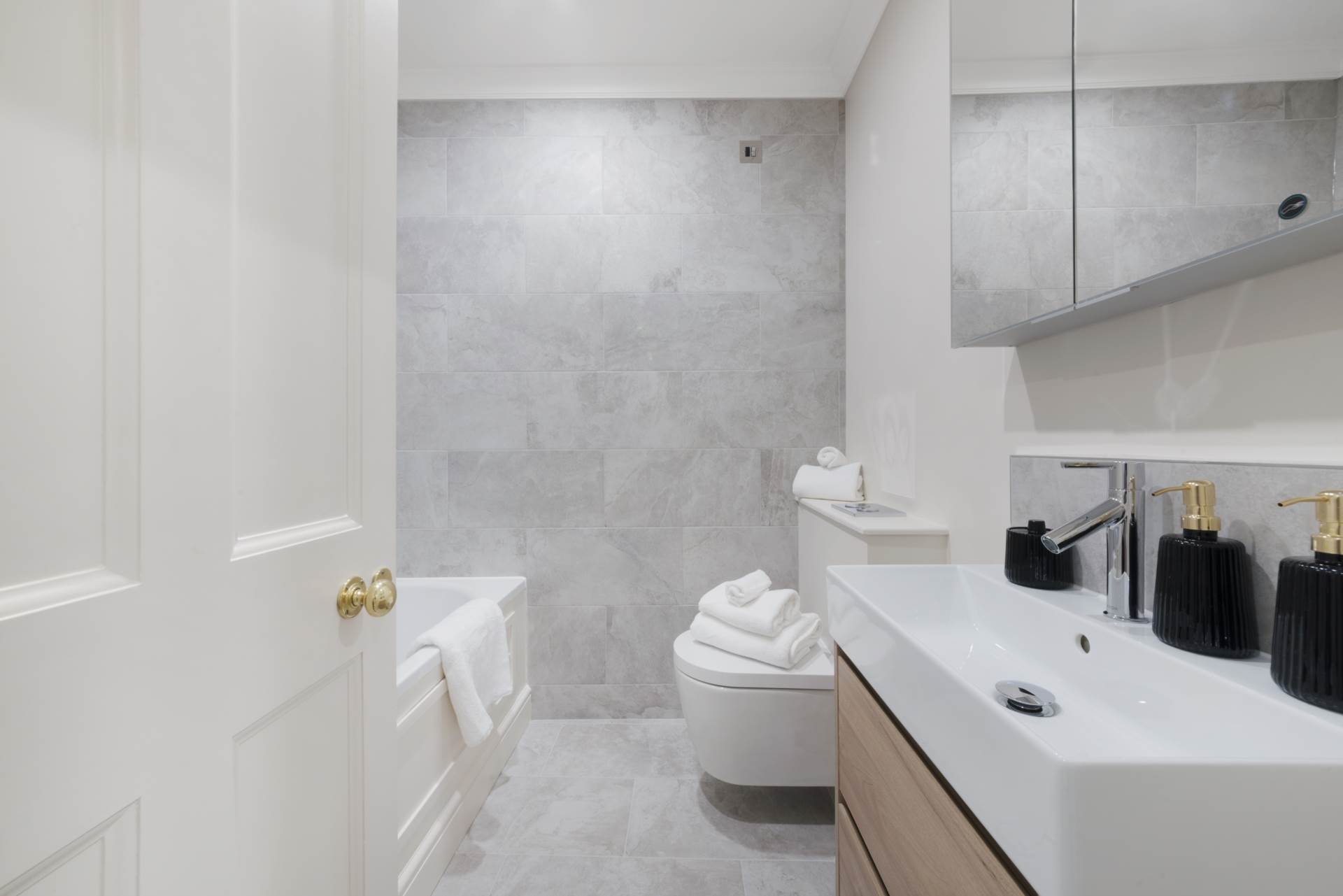 Woods Mews, Mayfair, W1, Image 2