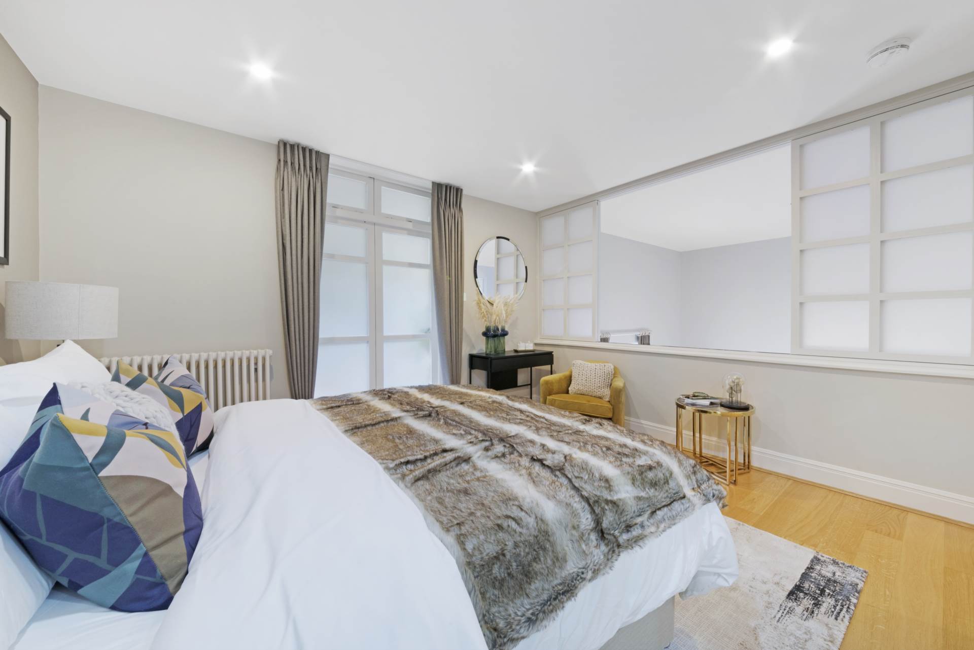 Woods Mews, Mayfair, W1, Image 11
