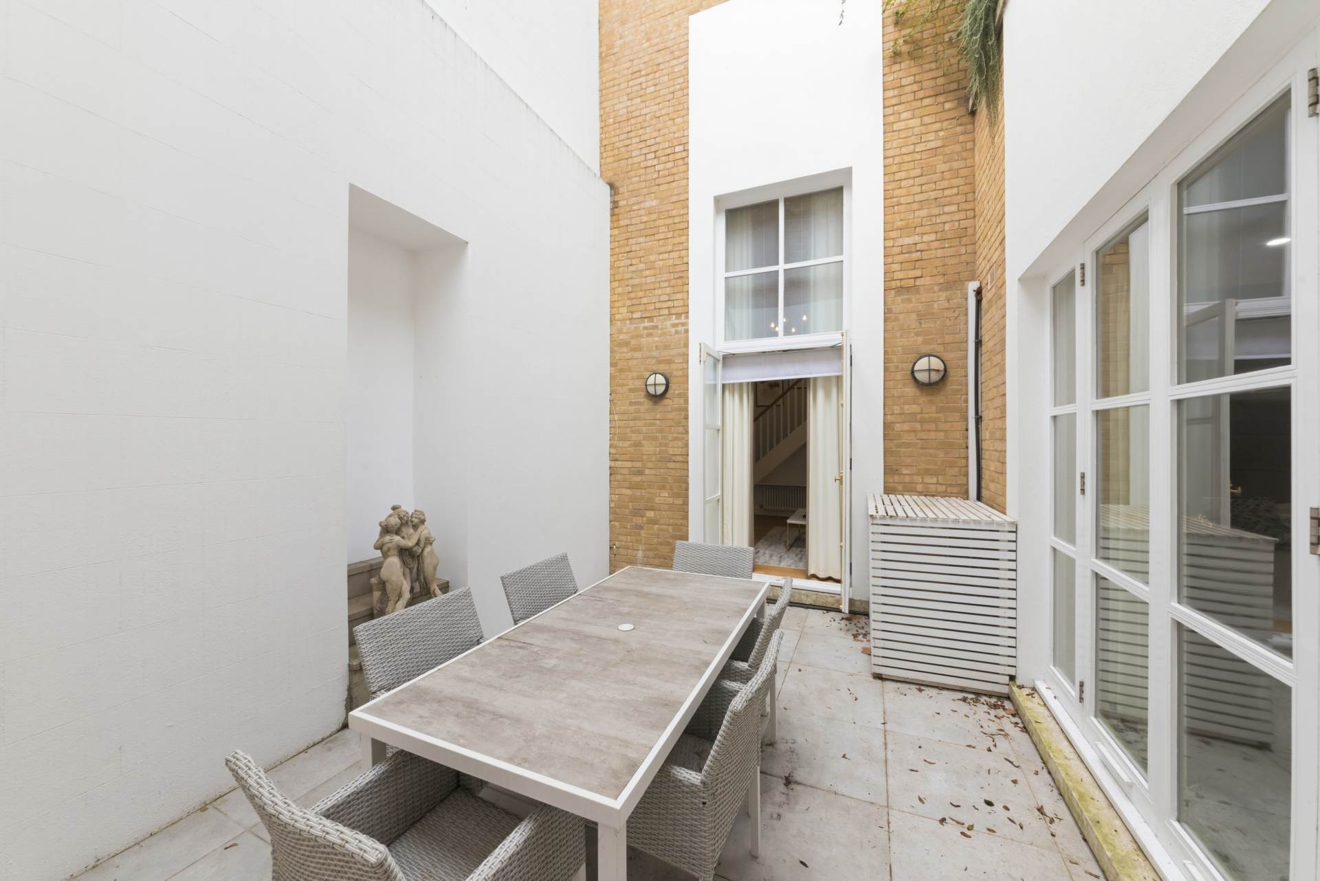Woods Mews, Mayfair, W1, Image 22