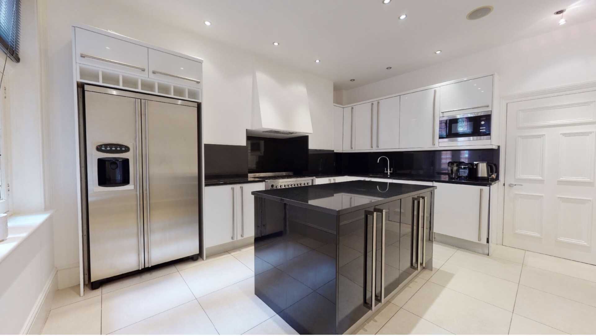 Kensington Court, Kensington, W8, Image 3