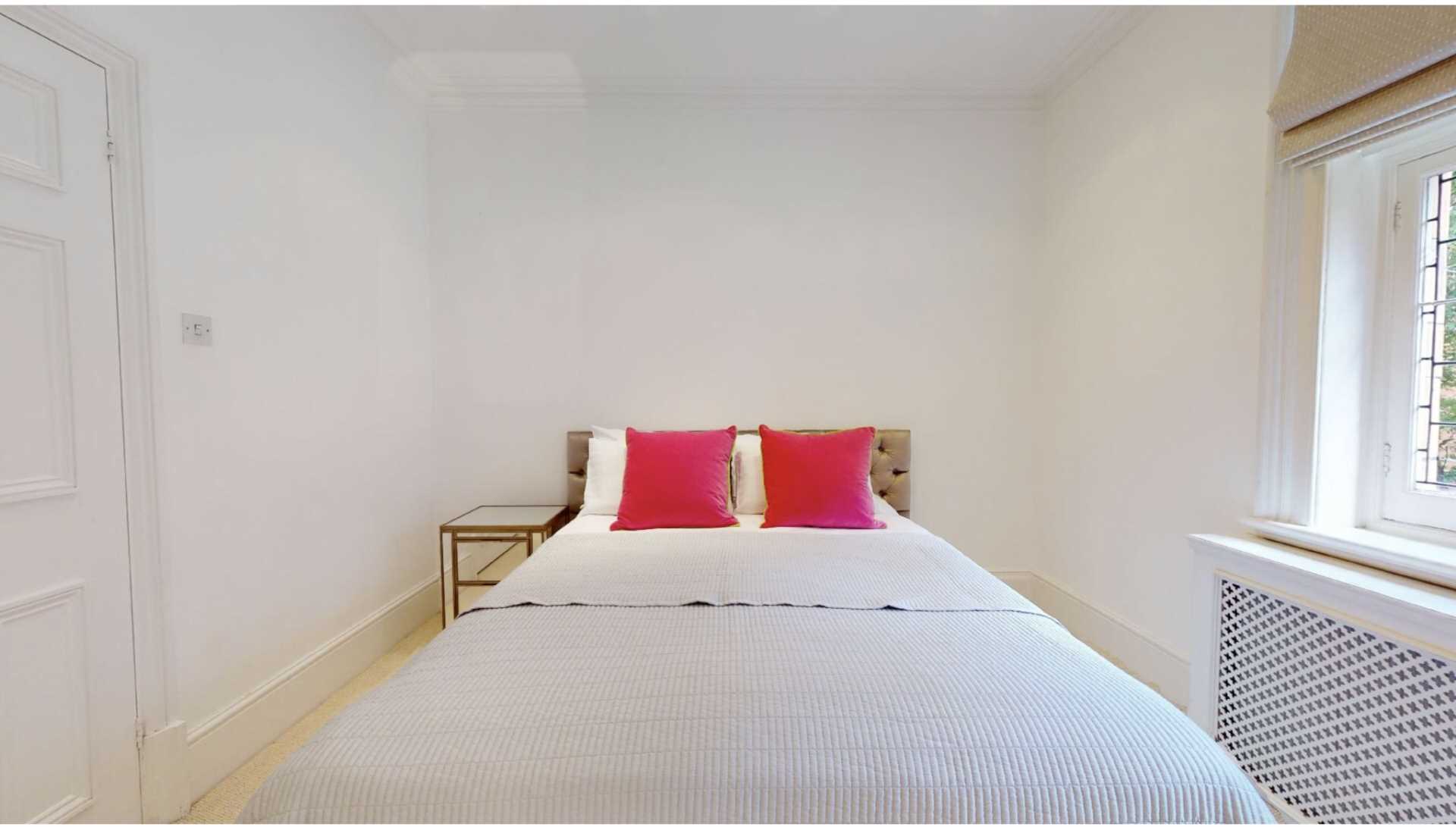 Kensington Court, Kensington, W8, Image 6