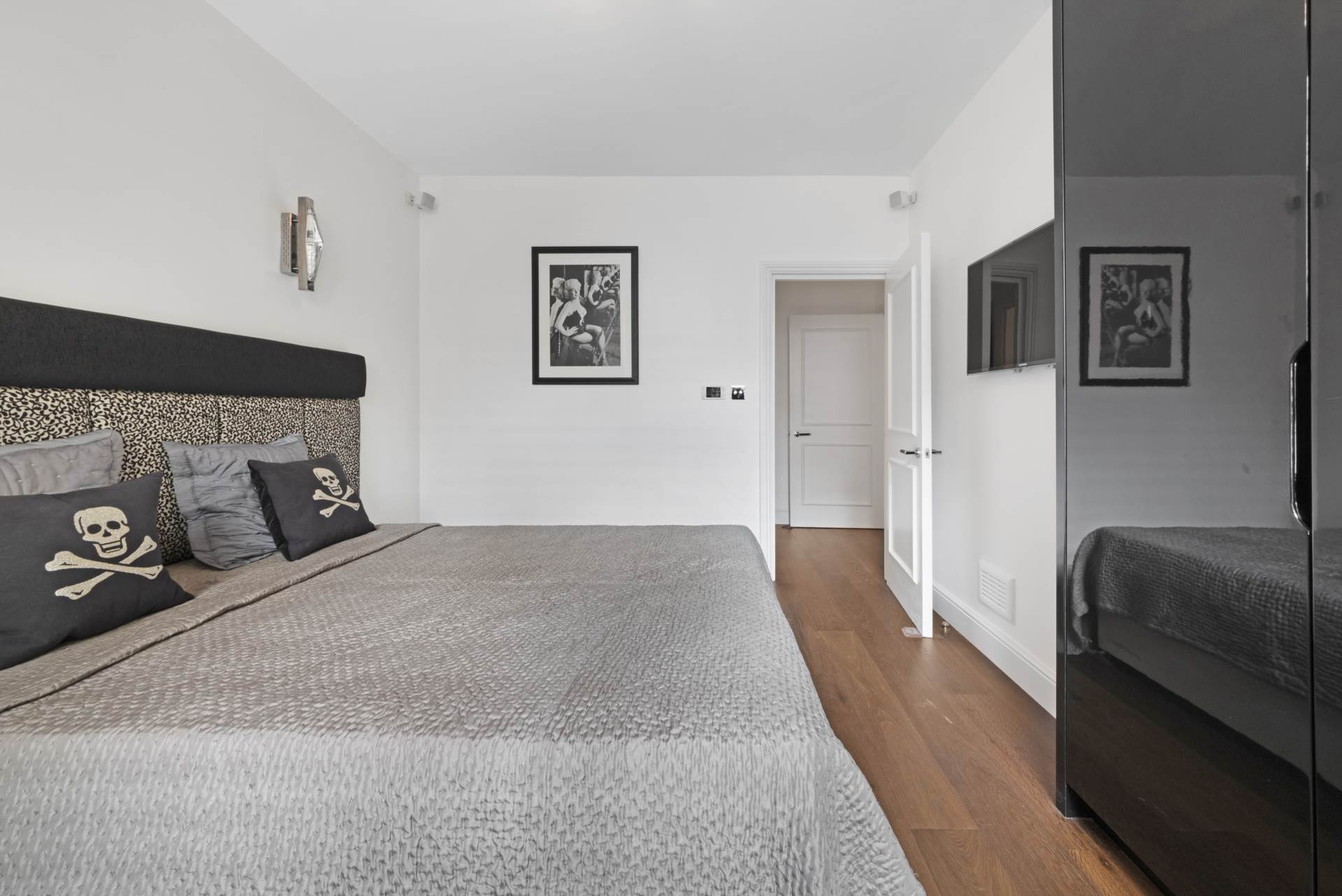 Rutland Court, Rutland Gardens, Knightsbridge, SW7, Image 12