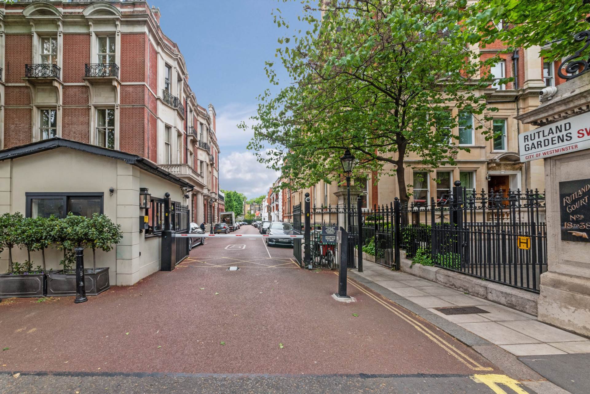 Rutland Court, Rutland Gardens, Knightsbridge, SW7, Image 19