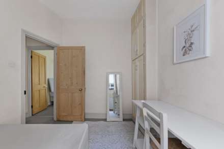 Bolingbroke Grove, Clapham, SW11, Image 11