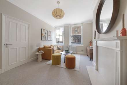 2 Bedroom Flat, Frith Street, Soho, W1