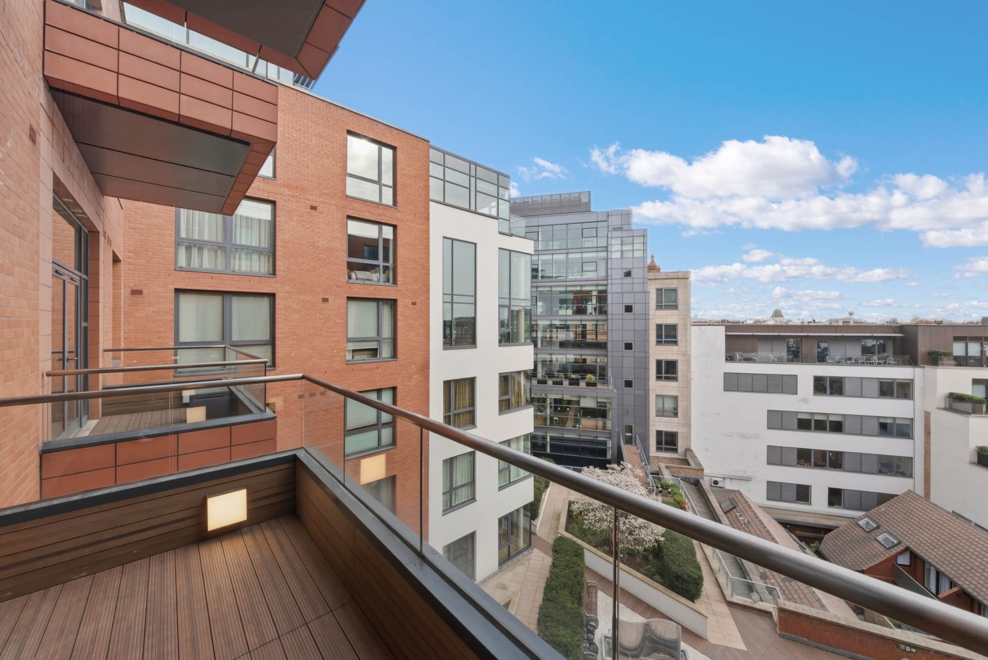 Trevor Square, Knightsbridge, SW7, Image 17