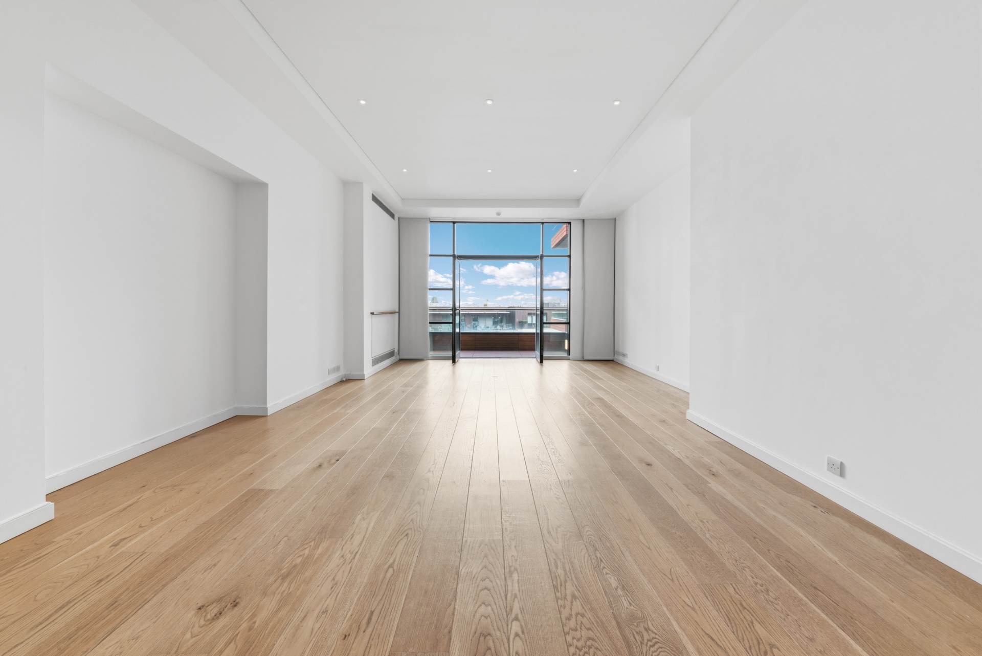 Trevor Square, Knightsbridge, SW7, Image 2