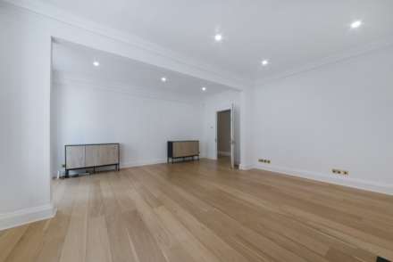 Woods Mews, Mayfair, W1, Image 2