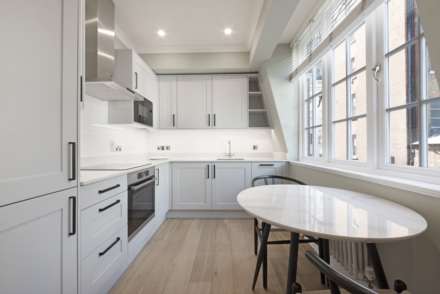 Woods Mews, Mayfair, W1, Image 5