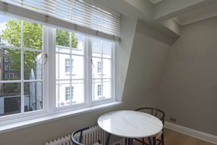 Woods Mews, Mayfair, W1, Image 7