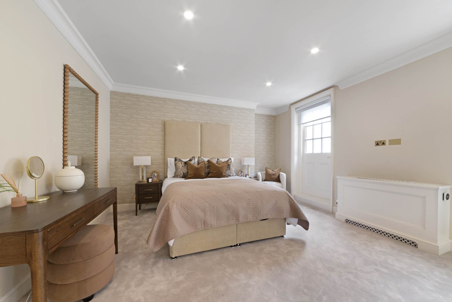 Woods Mews, Mayfair, W1, Image 10