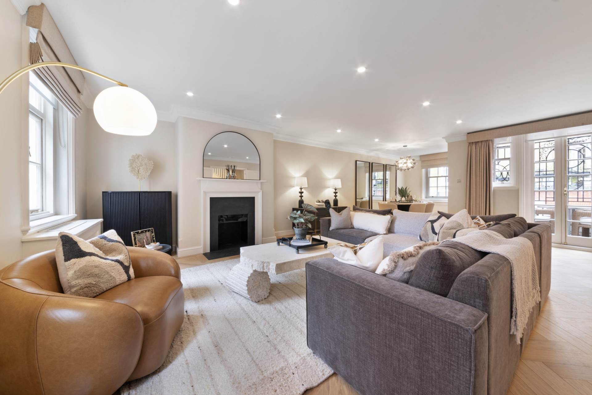 Woods Mews, Mayfair, W1, Image 18