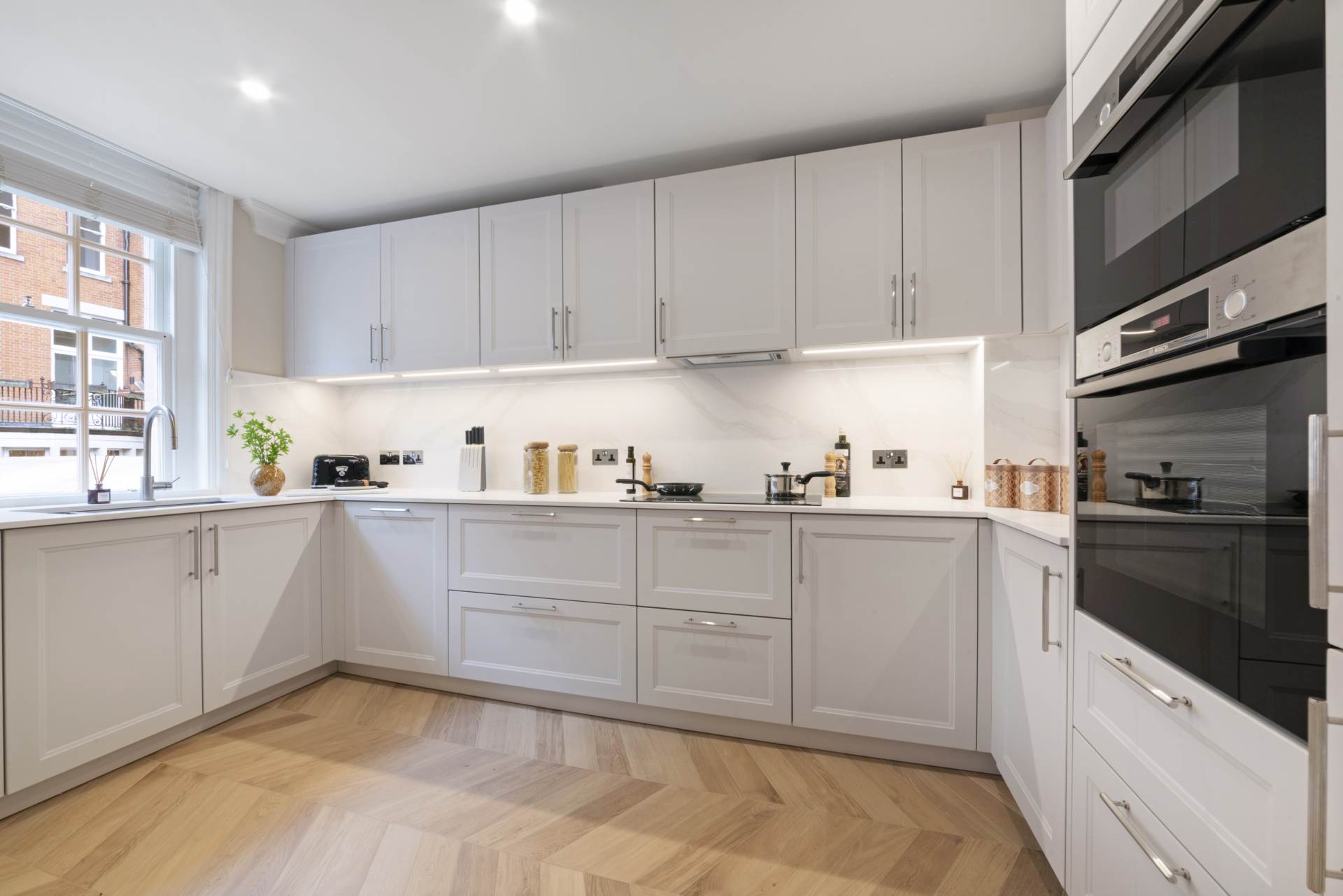Woods Mews, Mayfair, W1, Image 28