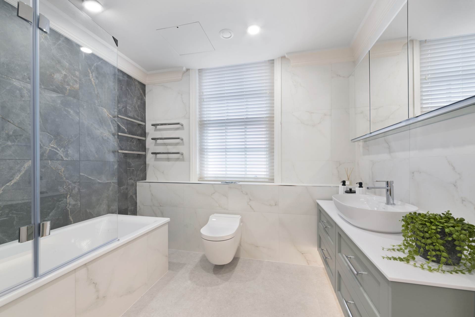 Woods Mews, Mayfair, W1, Image 3