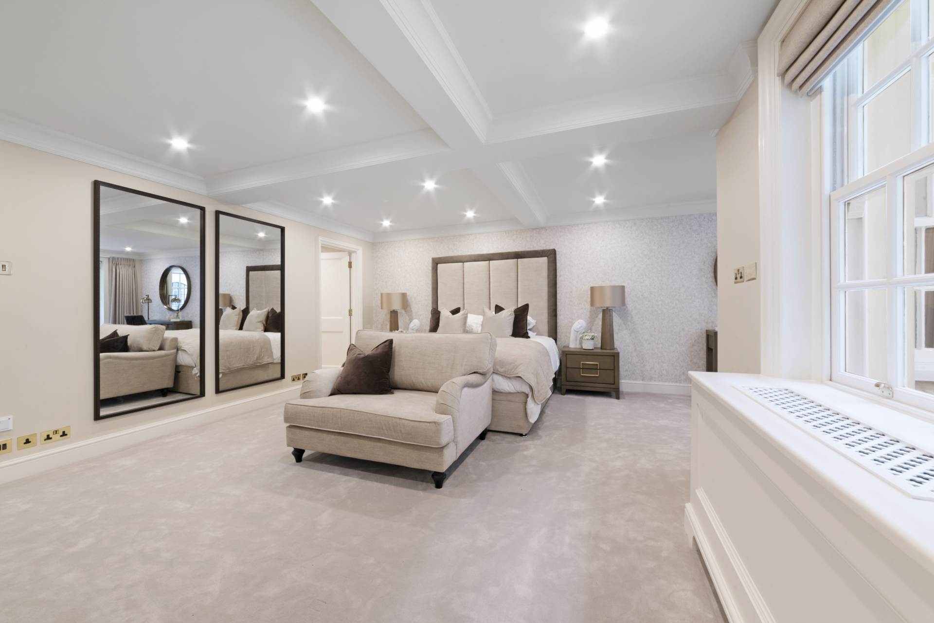 Woods Mews, Mayfair, W1, Image 39