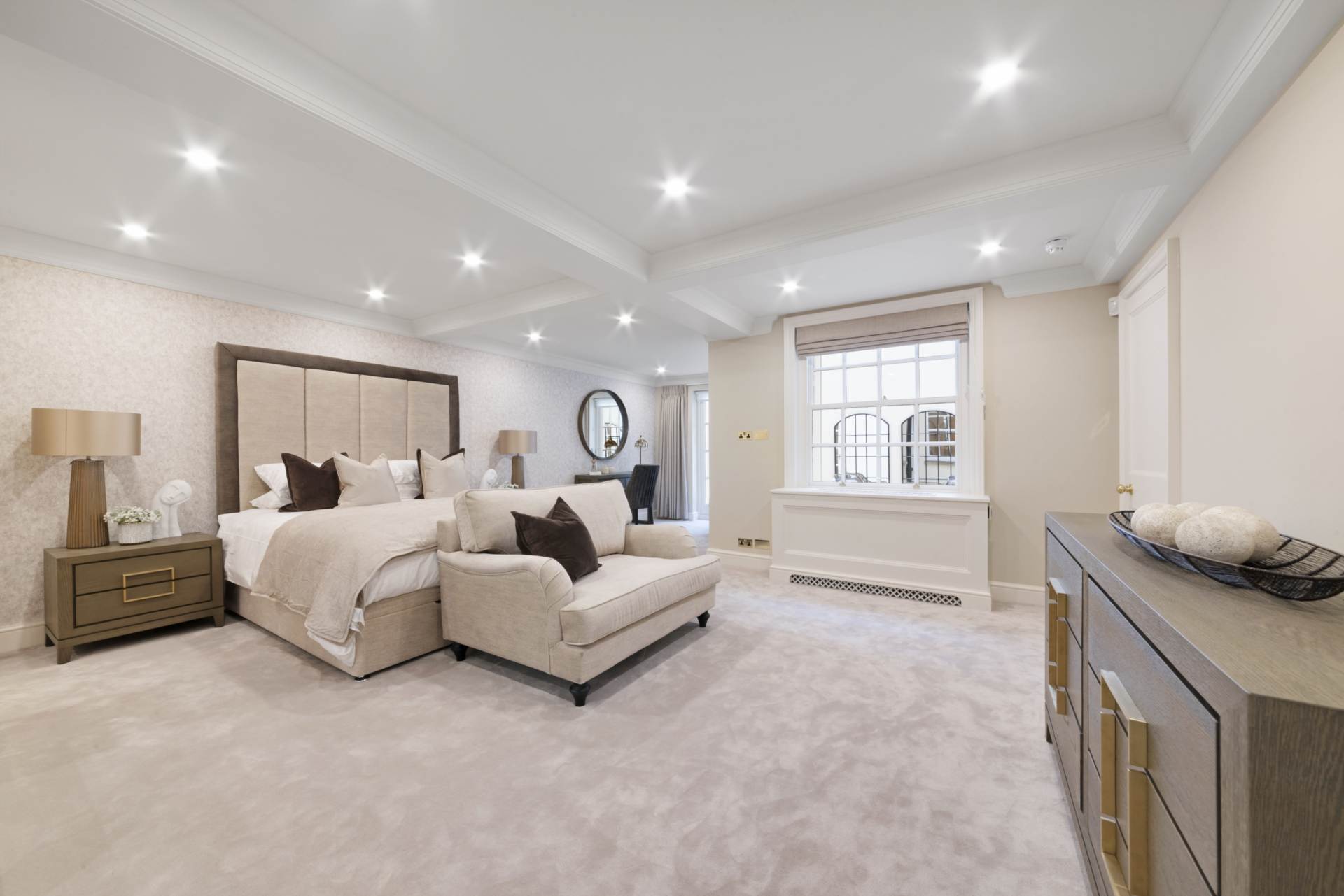 Woods Mews, Mayfair, W1, Image 40