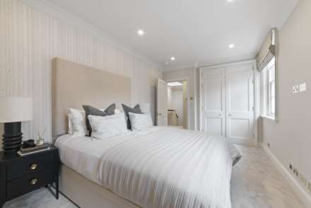 Woods Mews, Mayfair, W1, Image 11