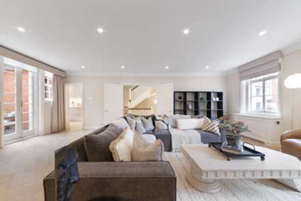 Woods Mews, Mayfair, W1, Image 24