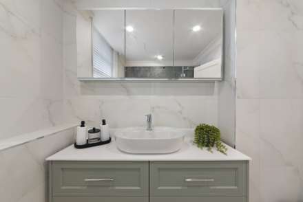 Woods Mews, Mayfair, W1, Image 4
