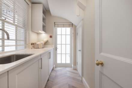 Woods Mews, Mayfair, W1, Image 44
