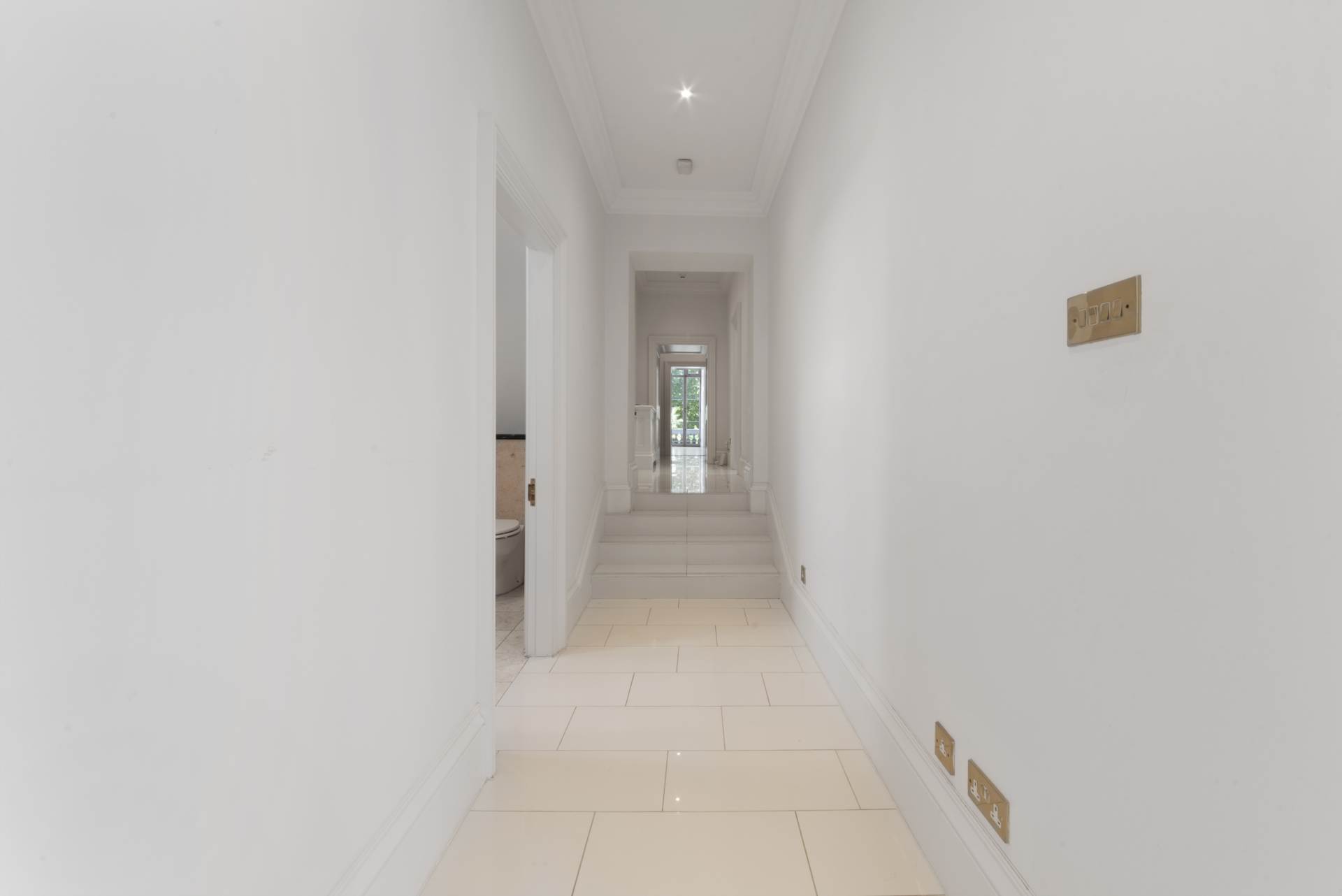 King Street, St James's, Piccadilly, SW1, Image 21
