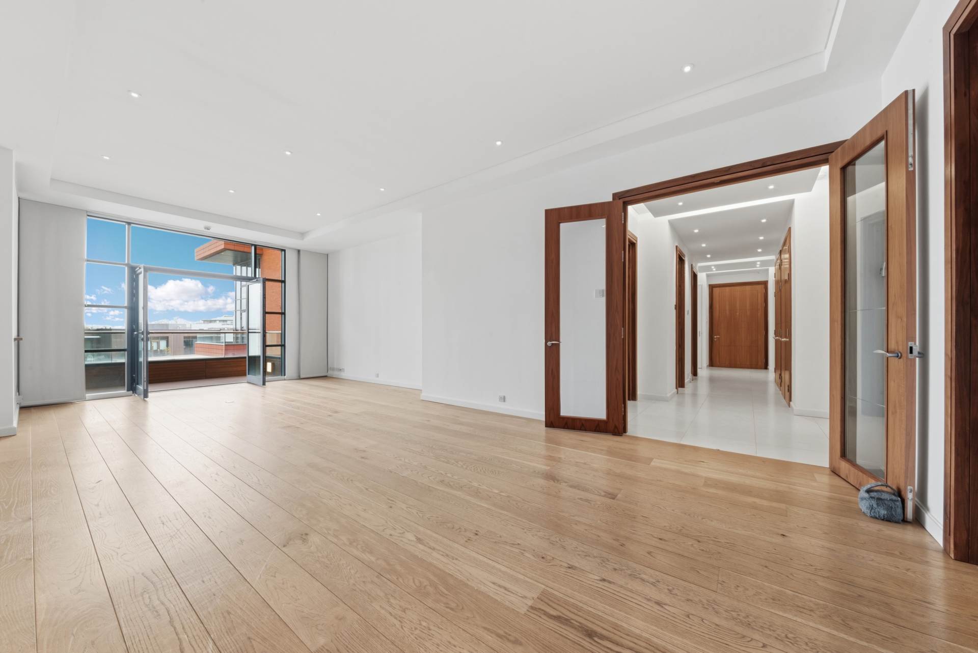 Trevor Square, Knightsbridge, SW7, Image 1