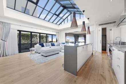 Upper Ground, South Bank, SE1