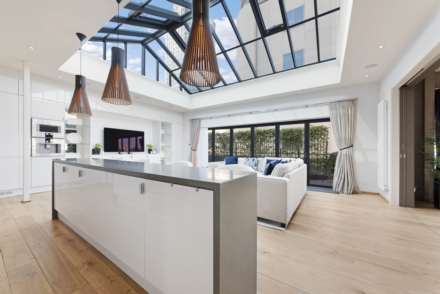 Upper Ground, South Bank, SE1, Image 12
