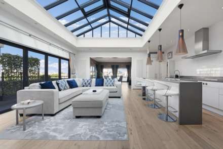 Upper Ground, South Bank, SE1, Image 3