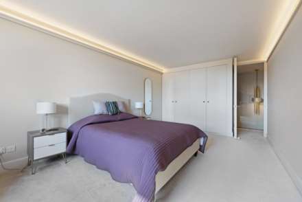Upper Ground, South Bank, SE1, Image 32