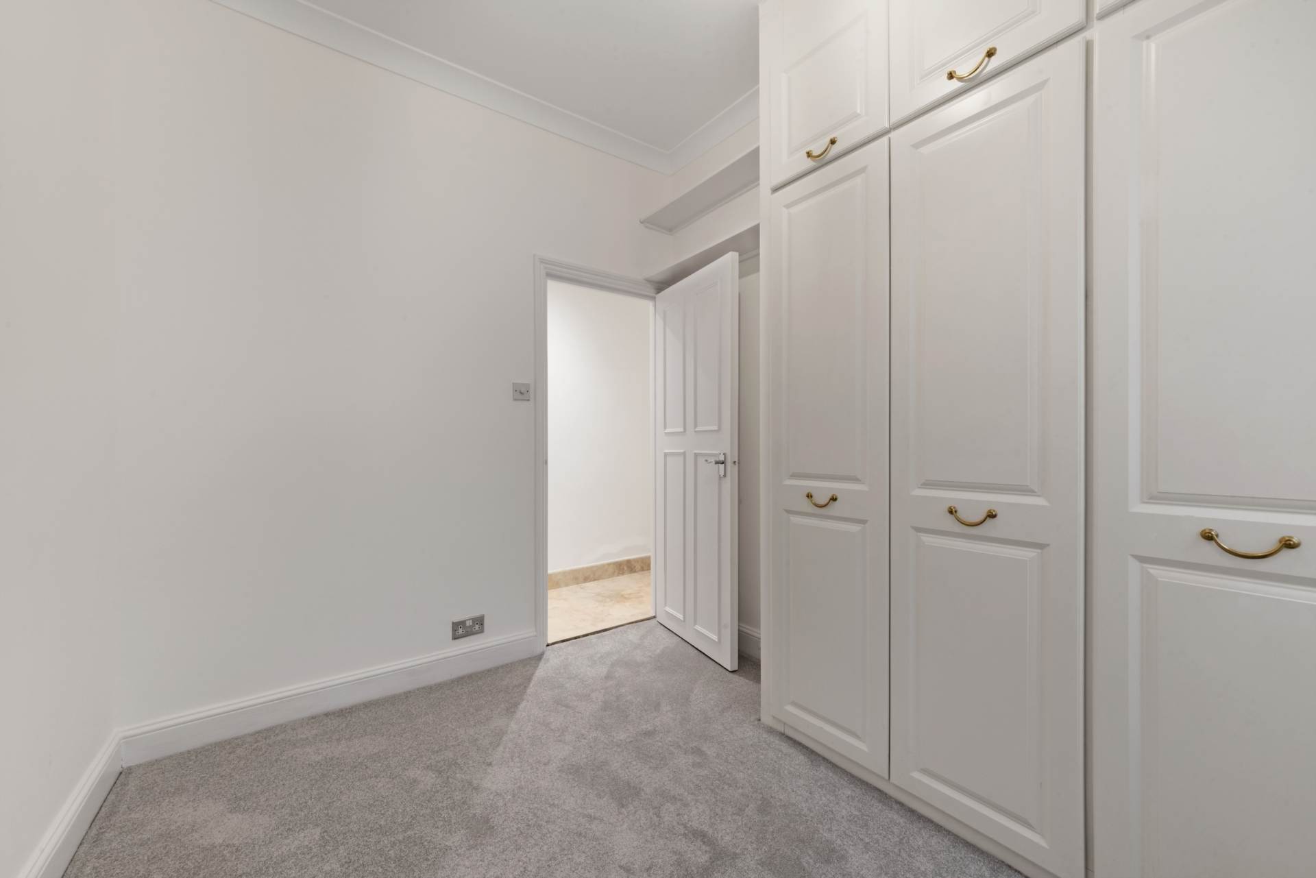 St. Georges Square, Pimlico, SW1, Image 11
