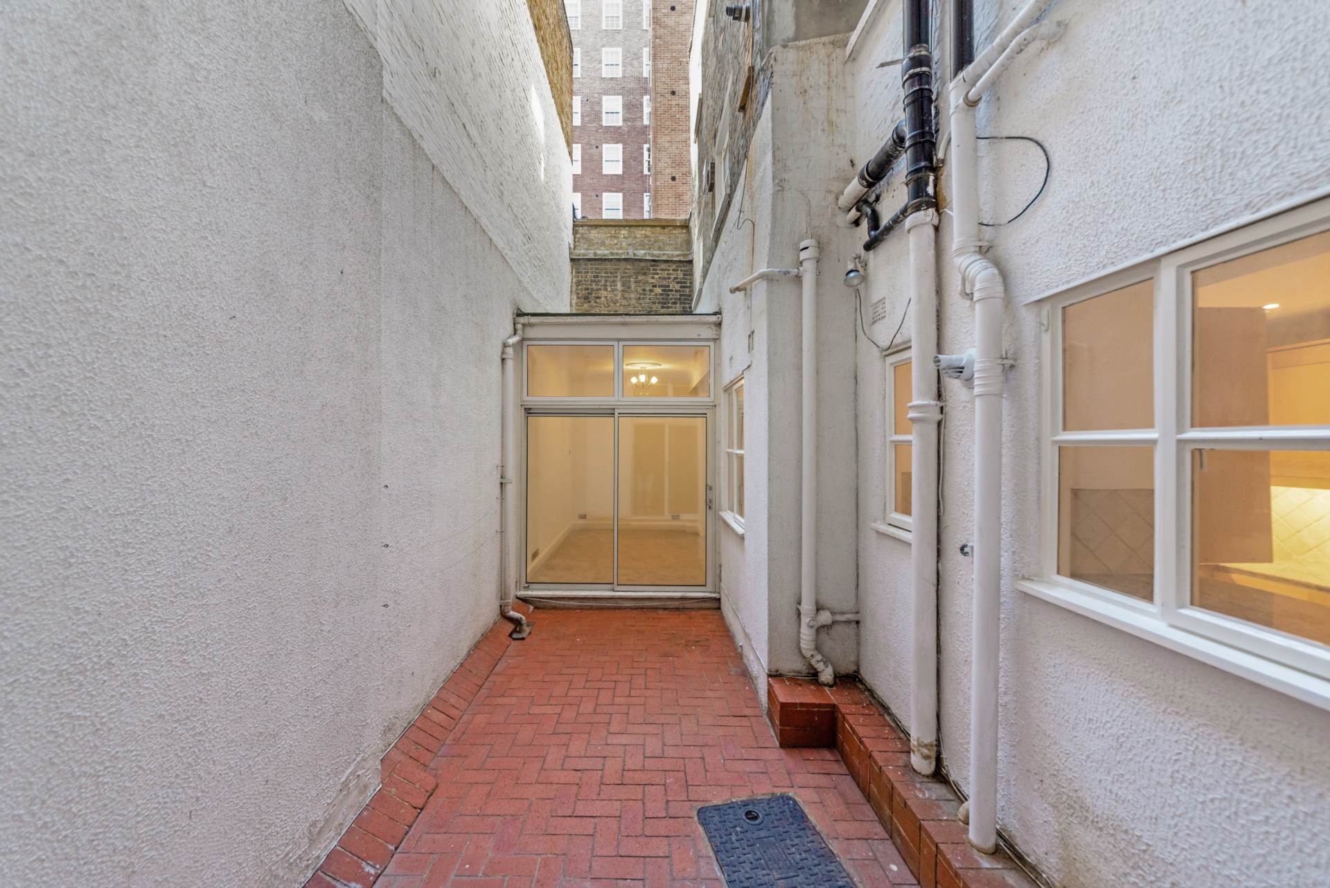 St. Georges Square, Pimlico, SW1, Image 14