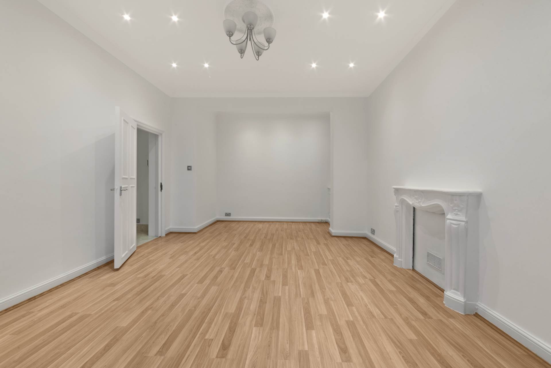 St. Georges Square, Pimlico, SW1, Image 2