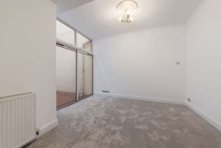 St. Georges Square, Pimlico, SW1, Image 8