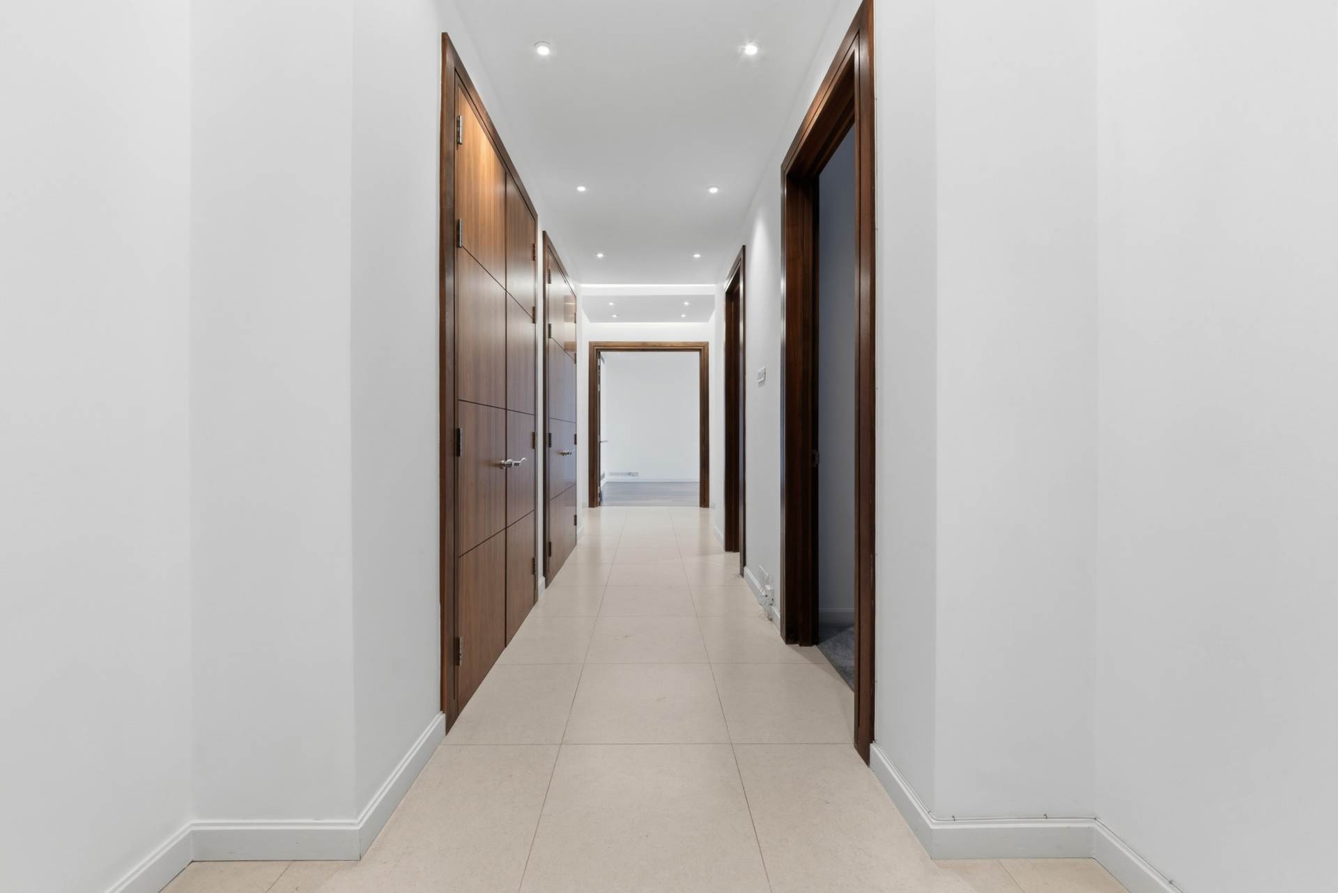 Trevor Square, Knightsbridge, SW7, Image 5