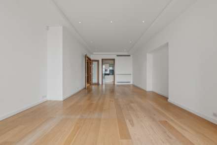 Trevor Square, Knightsbridge, SW7, Image 4