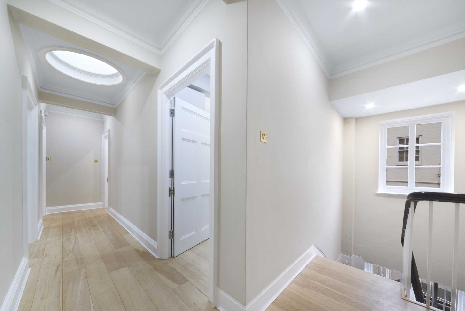 Woods Mews, Mayfair, W1, Image 11