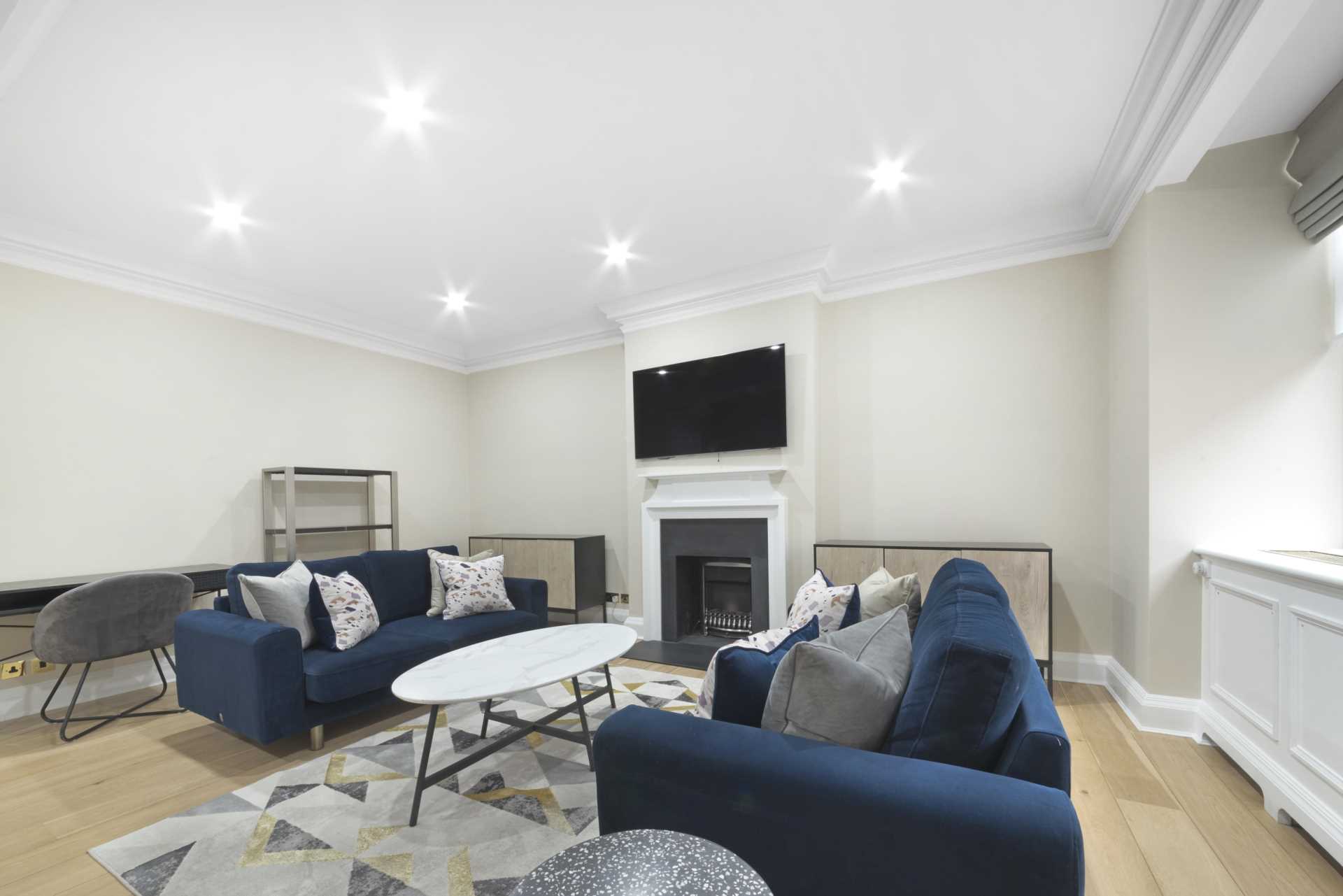 Woods Mews, Mayfair, W1, Image 5